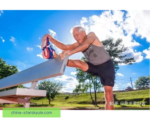 61岁24823刷新全马纪录